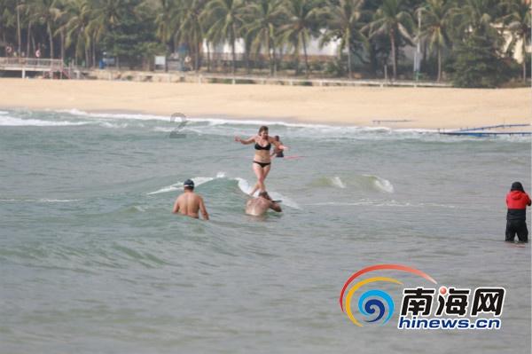 豪爵110摩托车怎么换上电动车电瓶？游戏画面